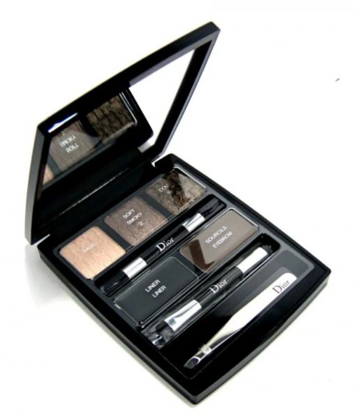Dior Eye Designer Makeup Palette image indicator(4)