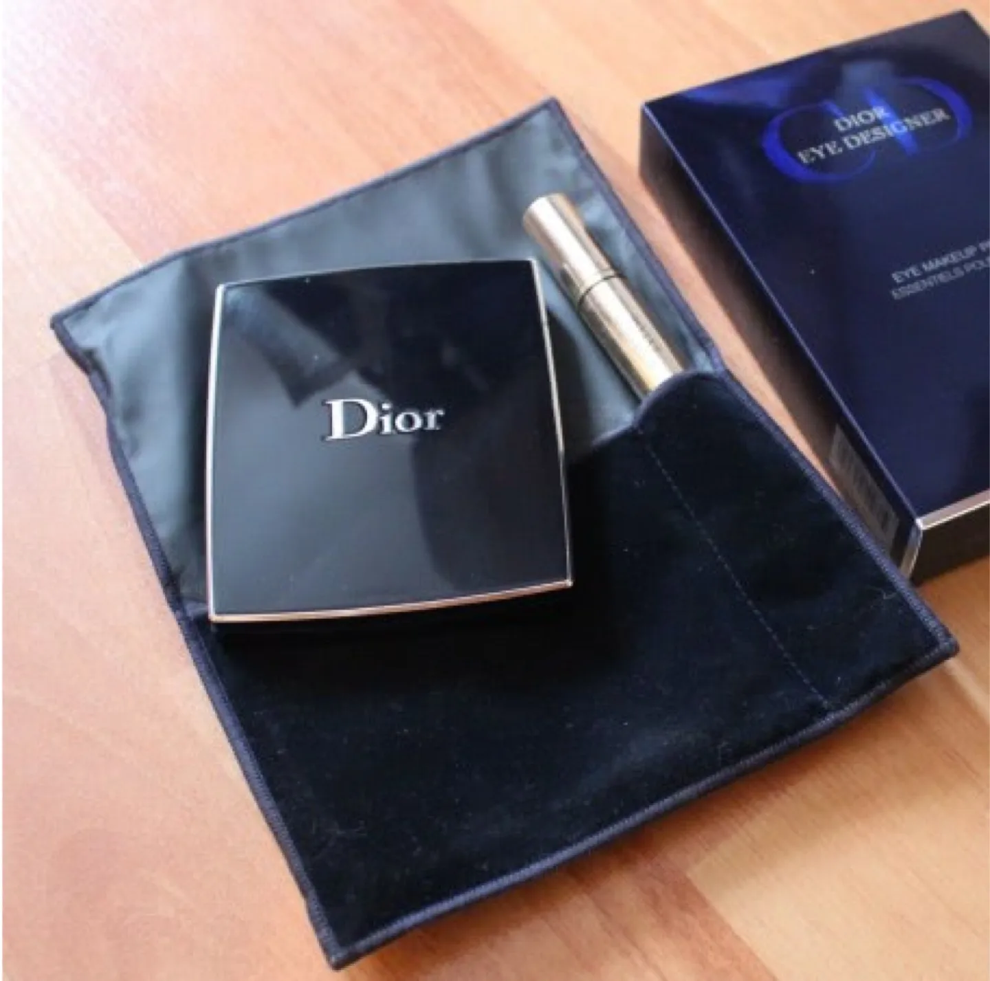 Dior Eye Designer Makeup Palette thumbnail