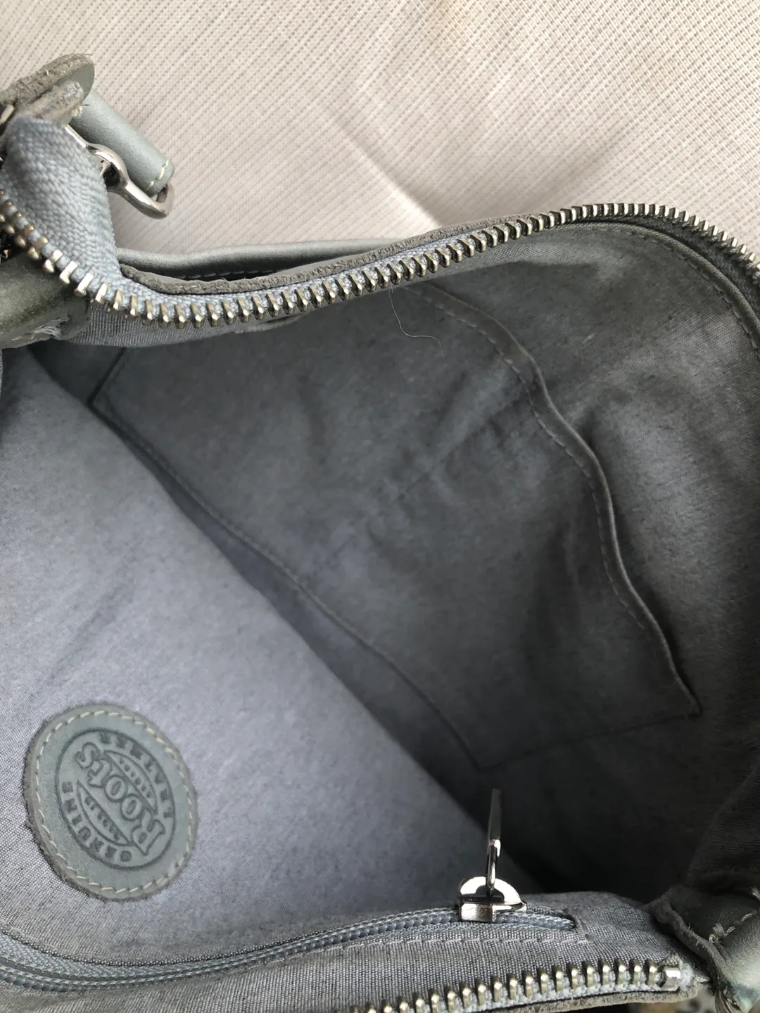 Roots Leather Crossbody Bag 🇨🇦 image indicator(3)