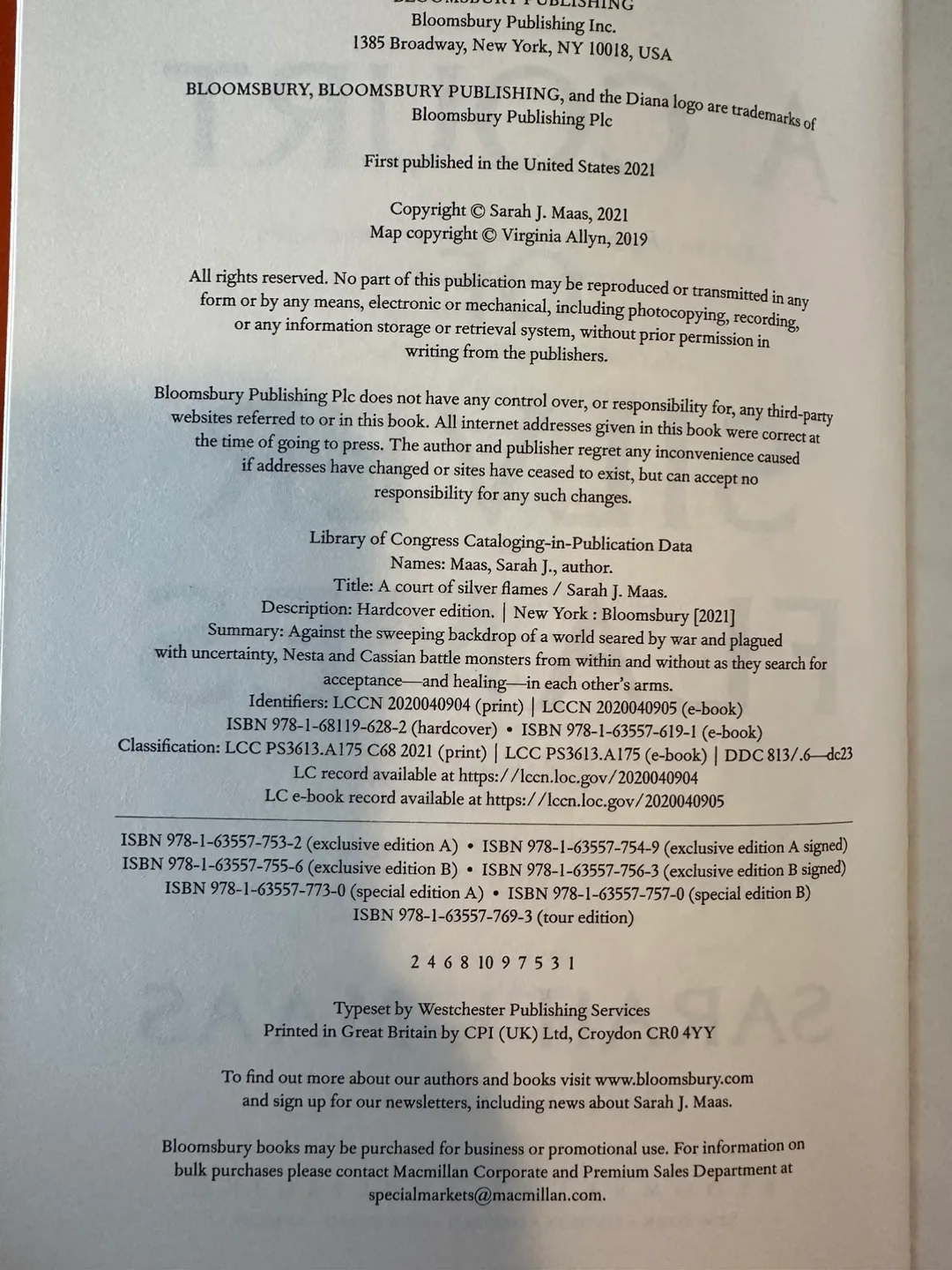 A Court of Silver Flames (Exclusive Edition) image indicator(4)