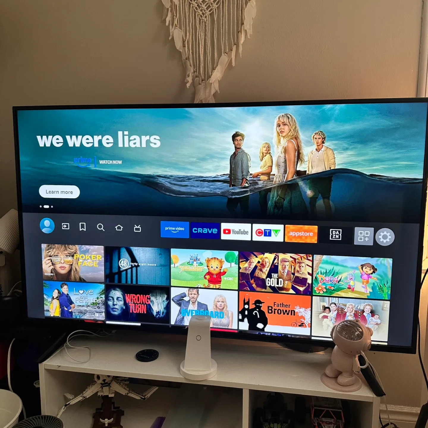 Amazon Fire TV 50" 4-Series 4K UHD smart TV thumbnail