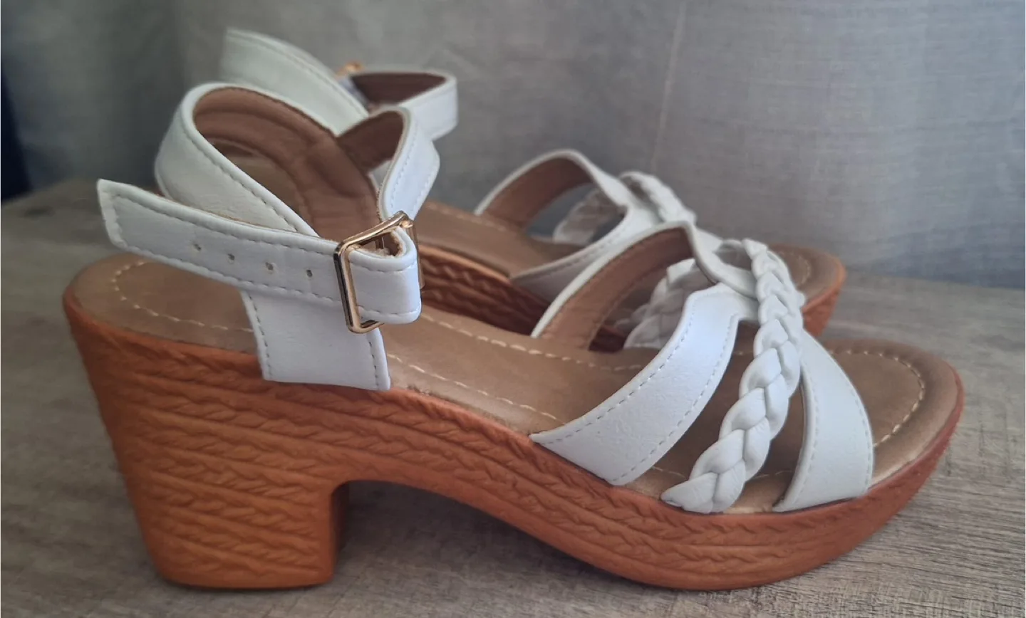 Roorsily White Chunky Heel Sandals image indicator(5)