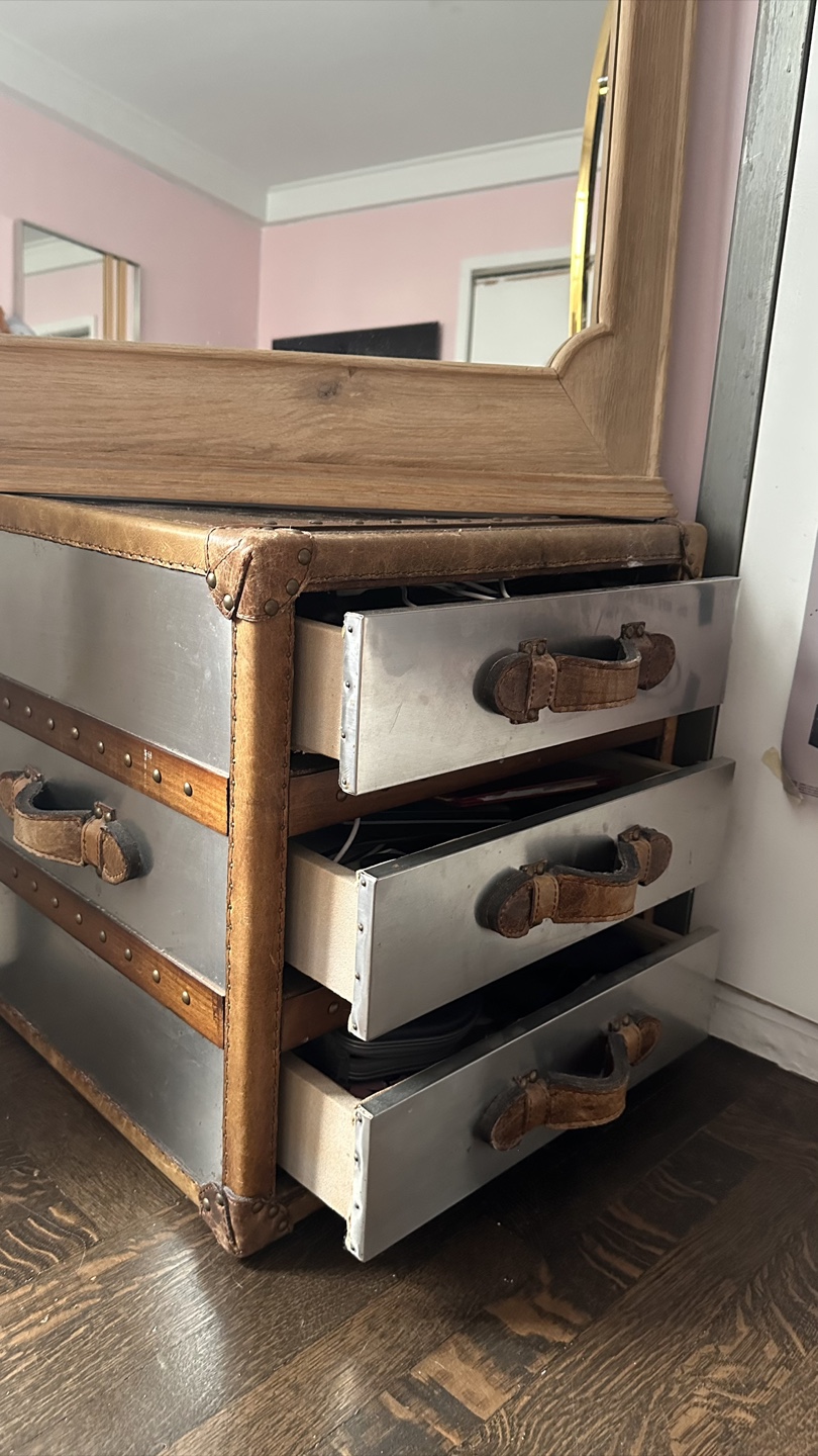 Vintage Style 3-Drawer Chest - photo 2