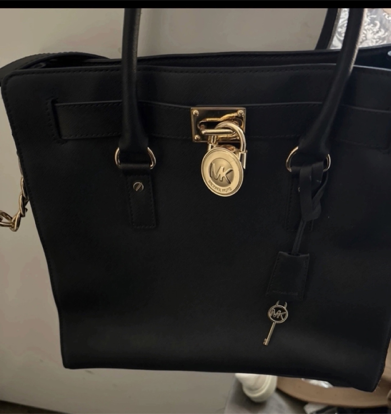 Michael Kors Black Tote Bag - photo 2
