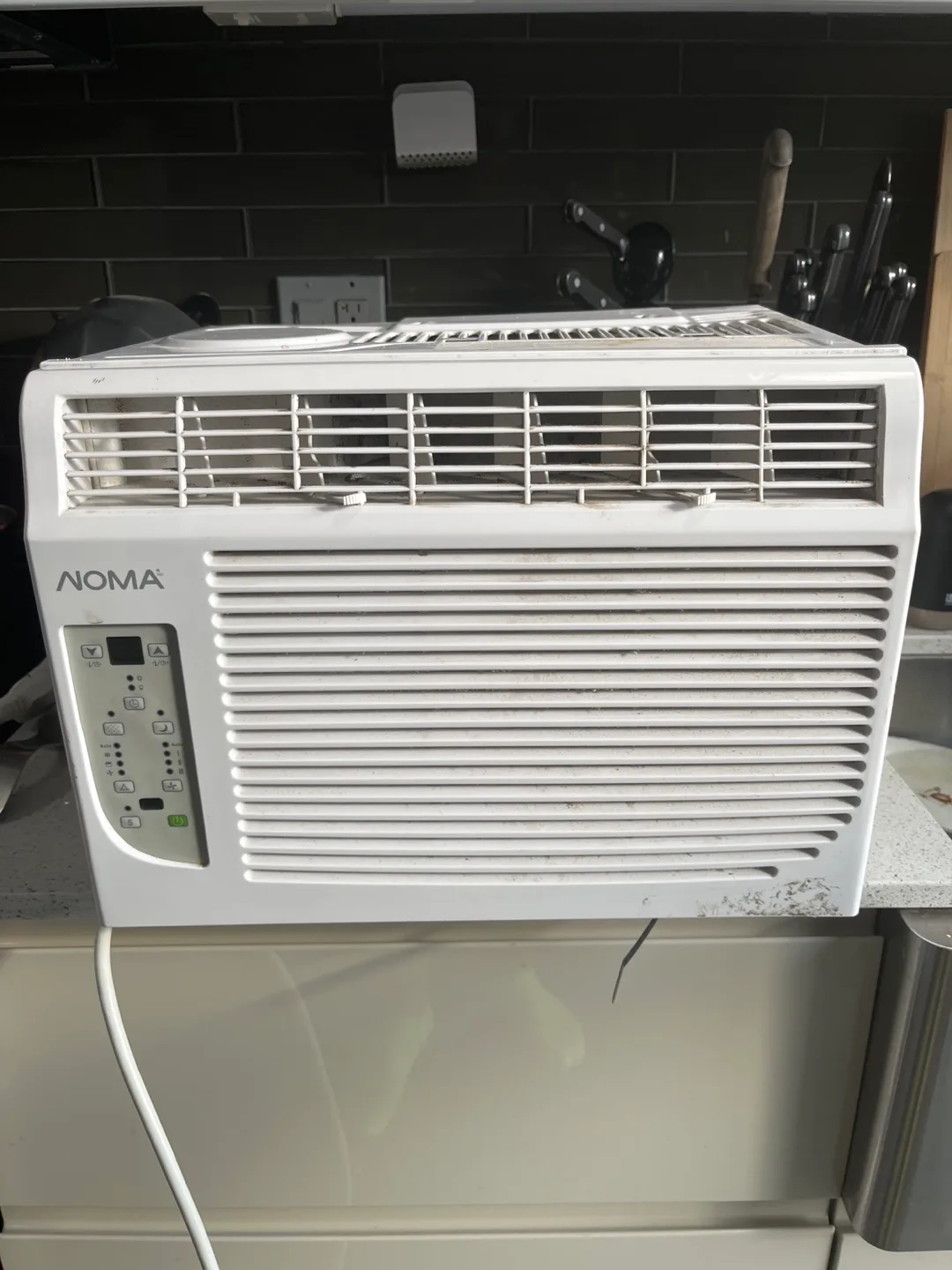 NOMA 5000 BTU Window Air Conditioner image indicator(3)