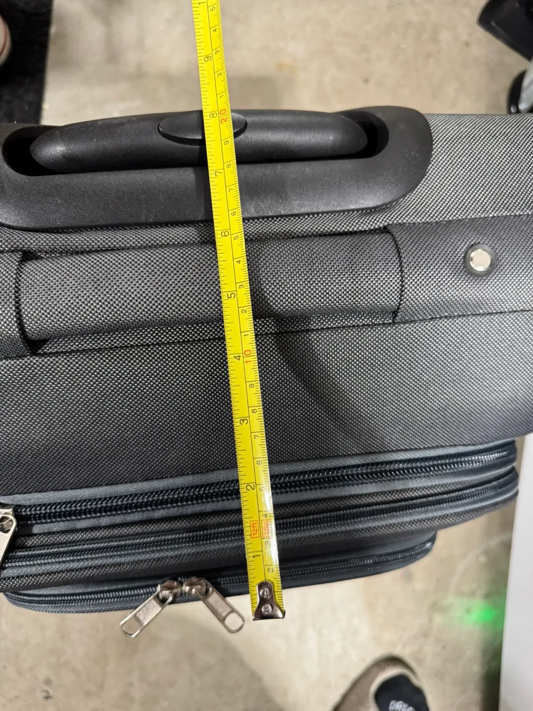 ORMI Black Rolling Suitcase image indicator(4)