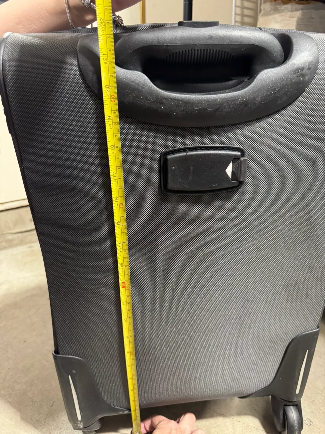 ORMI Black Rolling Suitcase image indicator(2)