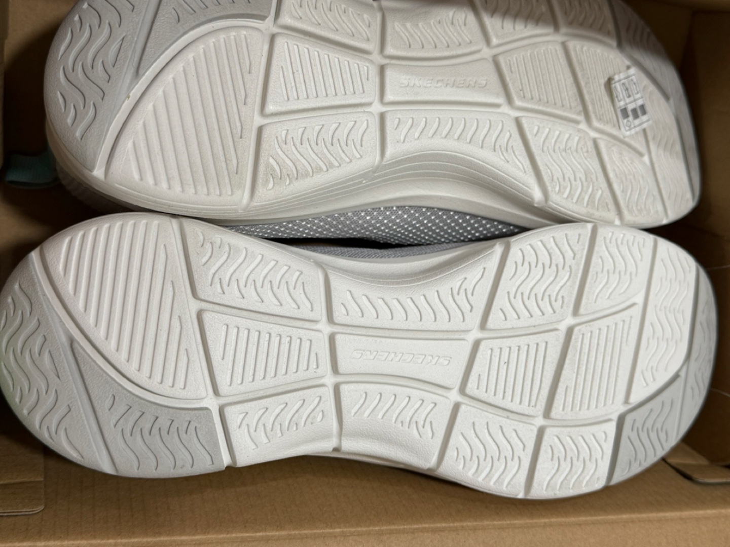 Skechers Arch Comfort Slip-On Shoes - Size 10 - photo 4
