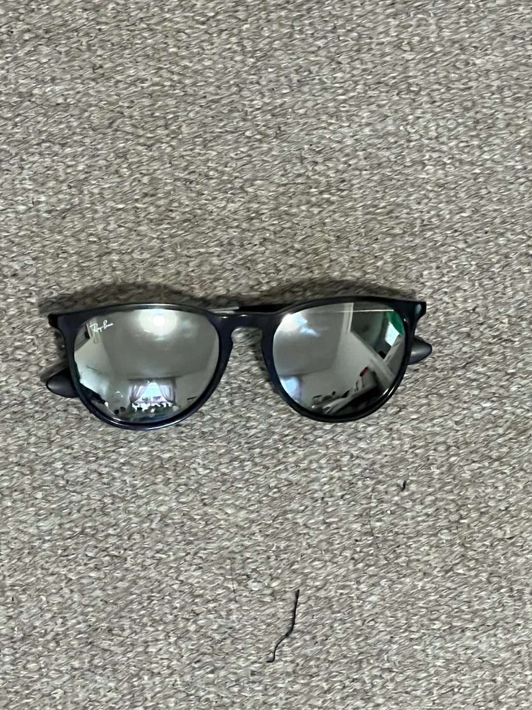 Rayban Sunglasses thumbnail