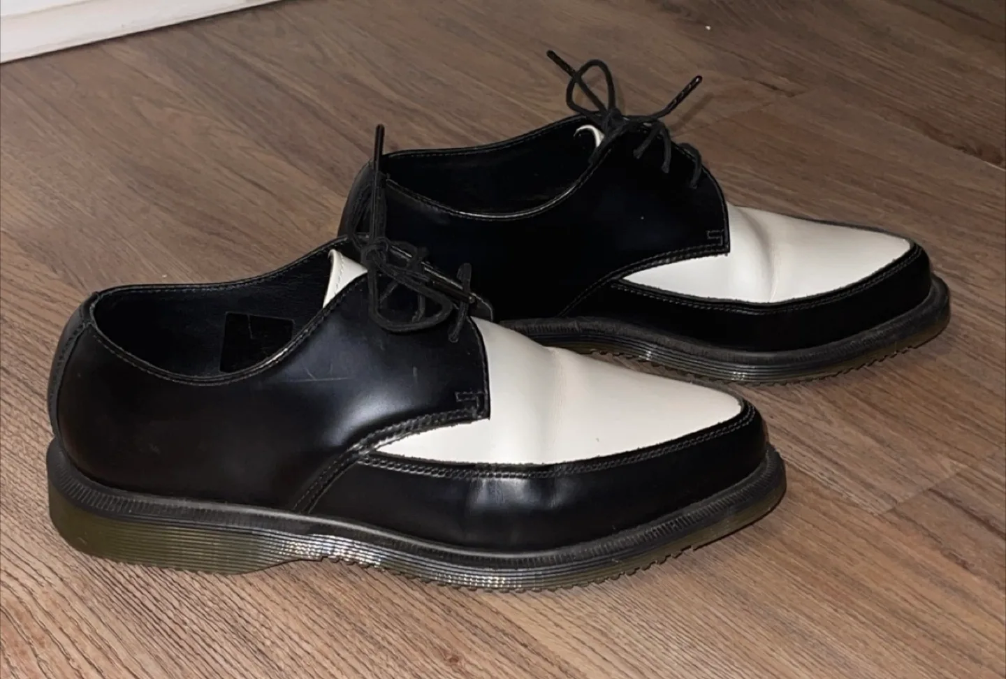 Dr Martens Limited Edition Pointed Toe Arien Creepers size 6-6.5 image indicator(4)