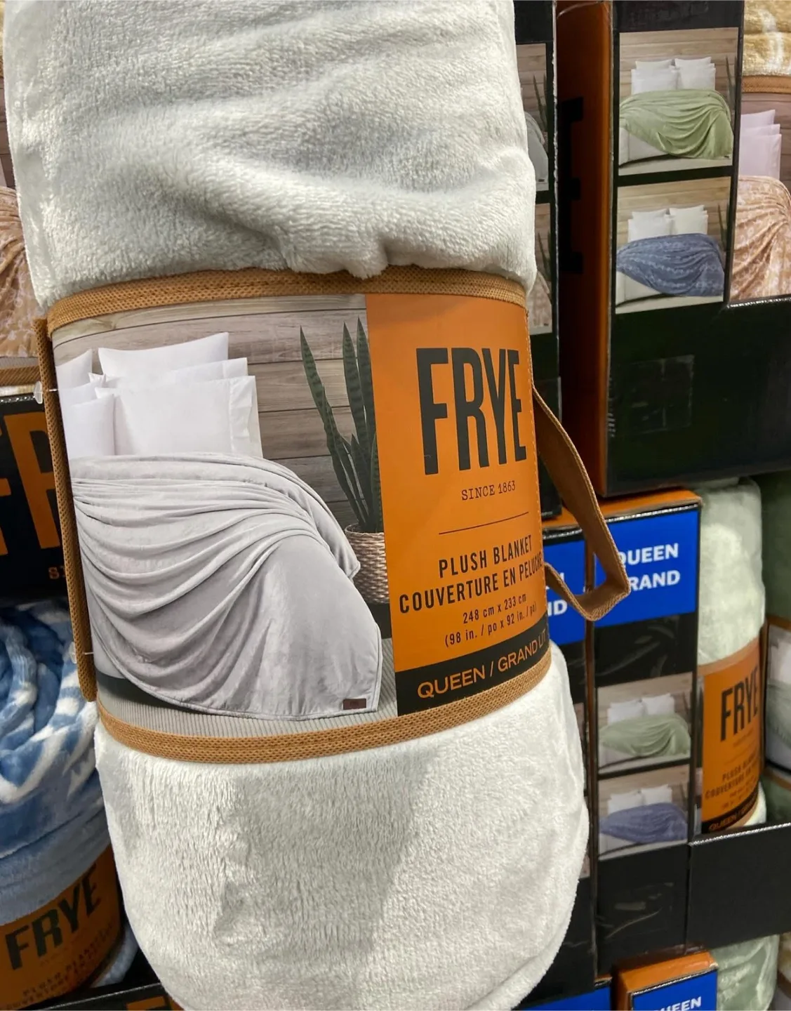 Queen Size Plush Blanket thumbnail