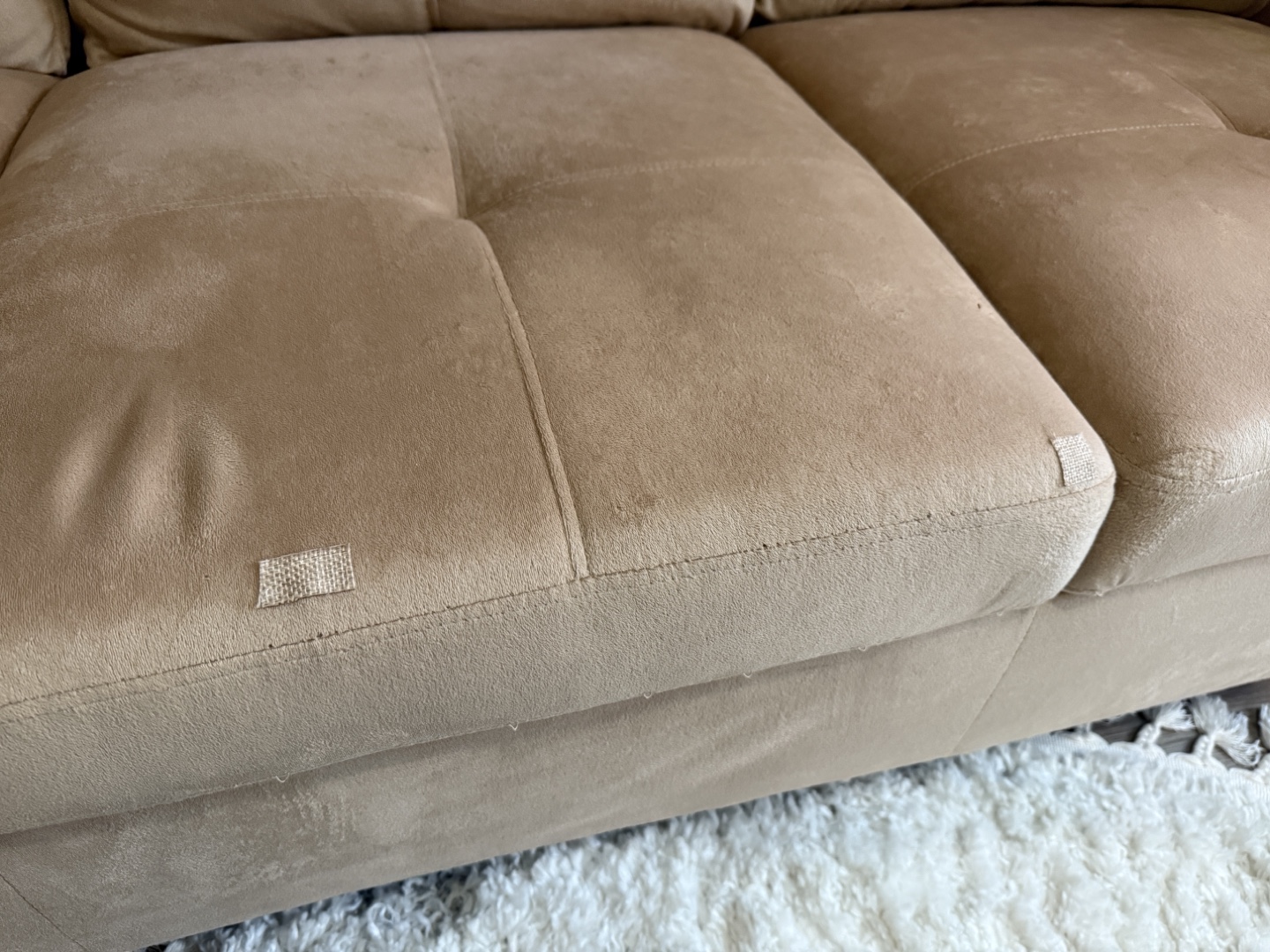 Beige Sectional Sofa - Comfy & Stylish! - photo 4