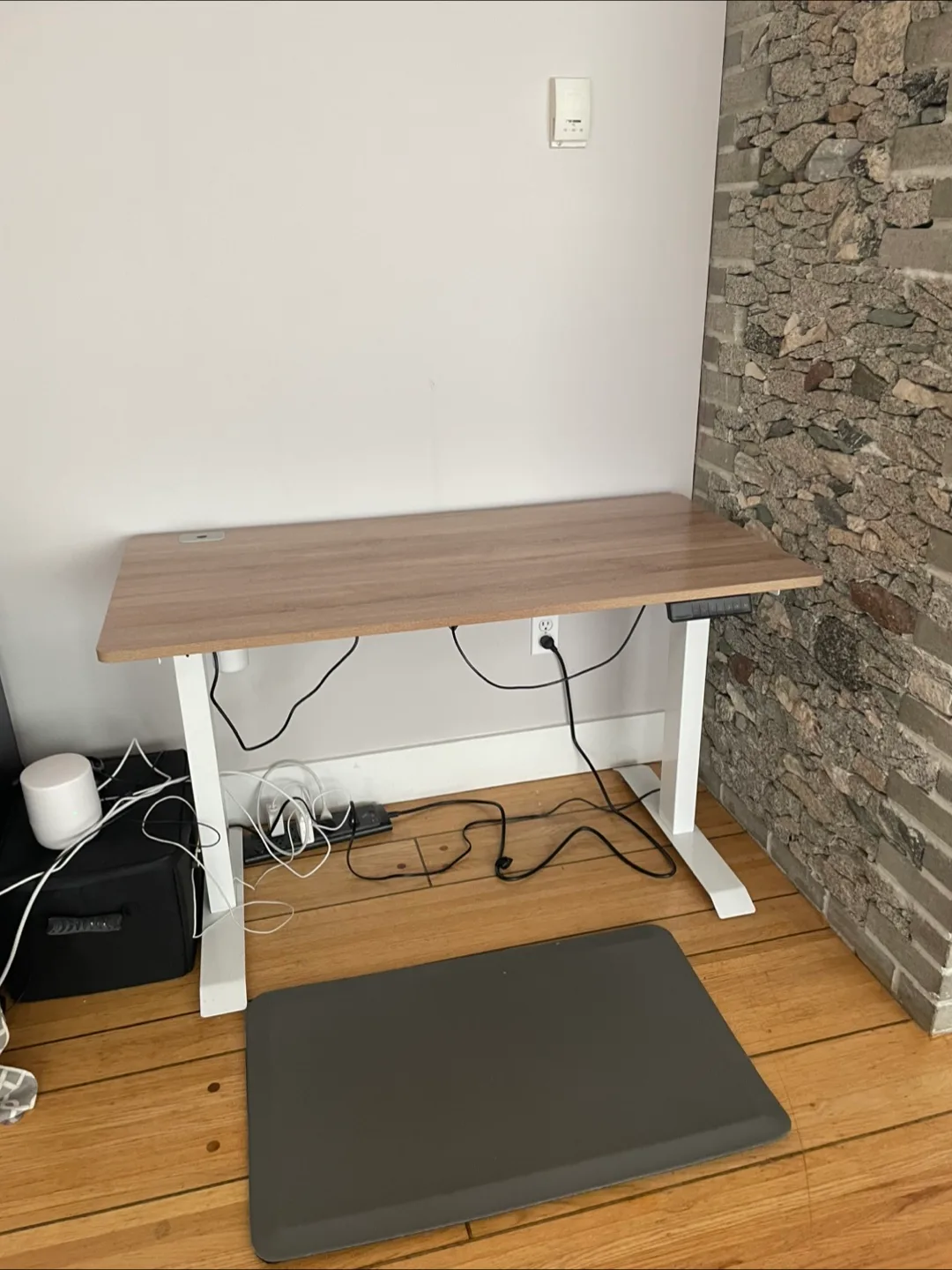 Adjustable Office Standing Desk with Memory Foam Standing Pad image indicator(2)
