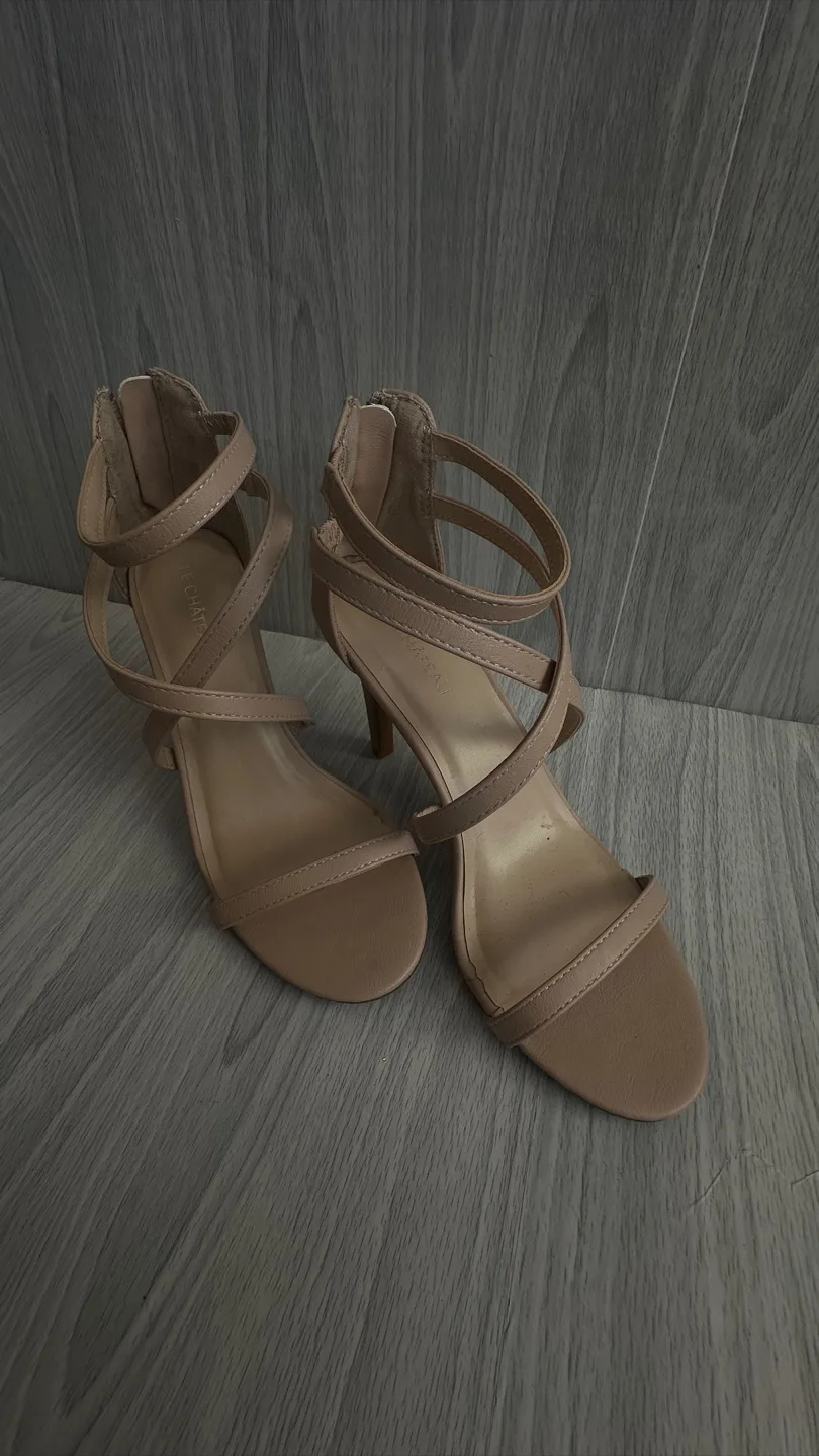 Le Chateau Heels - Size 6 - Nude thumbnail