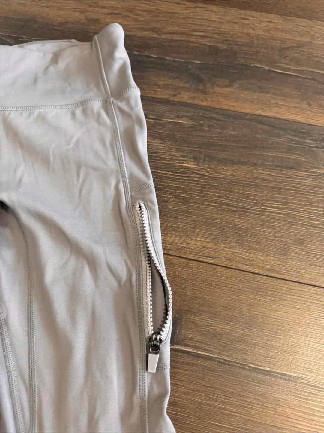 Motion365 FabLetics Grey Leggings image indicator(4)