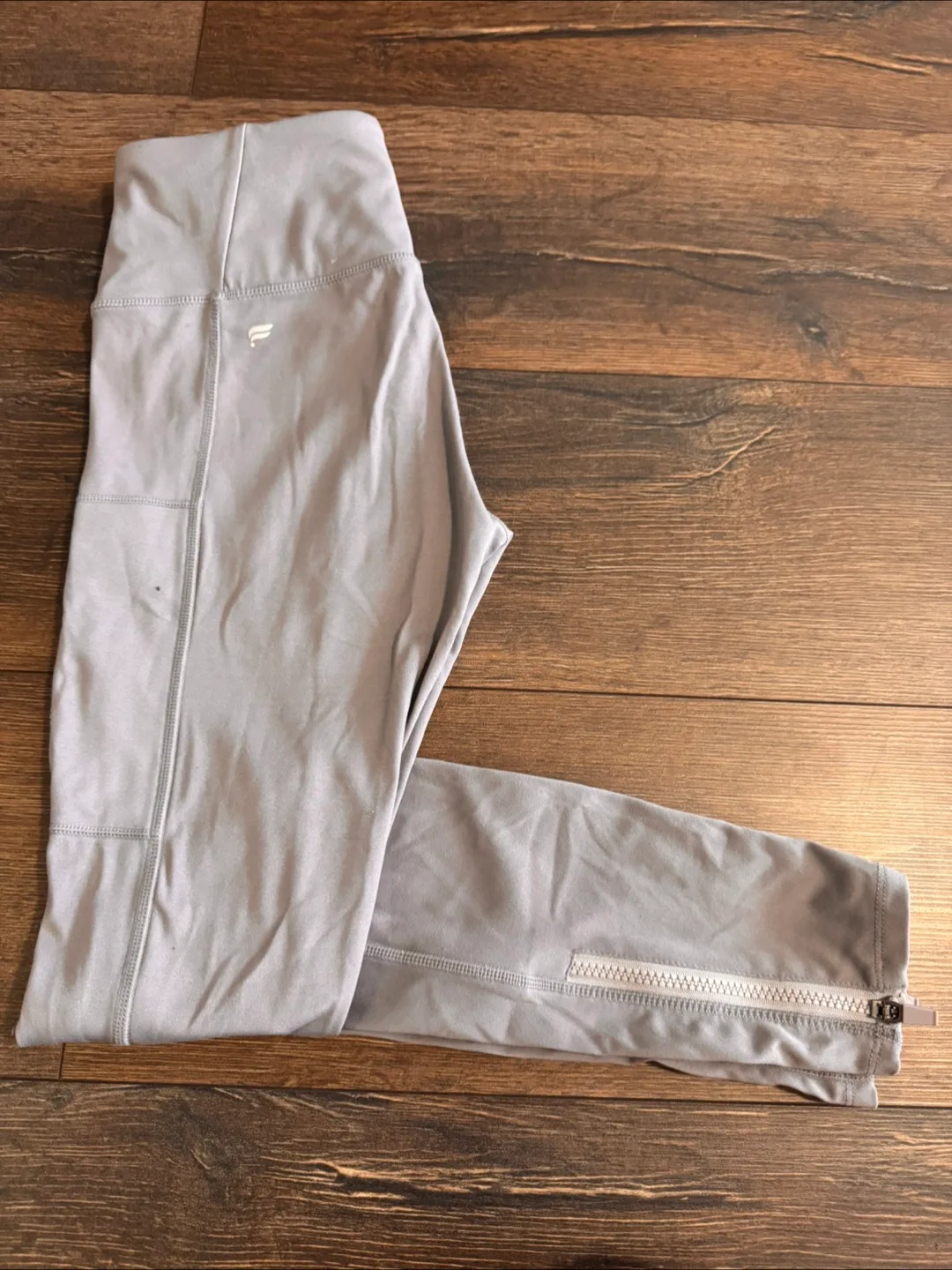Motion365 FabLetics Grey Leggings image indicator(7)