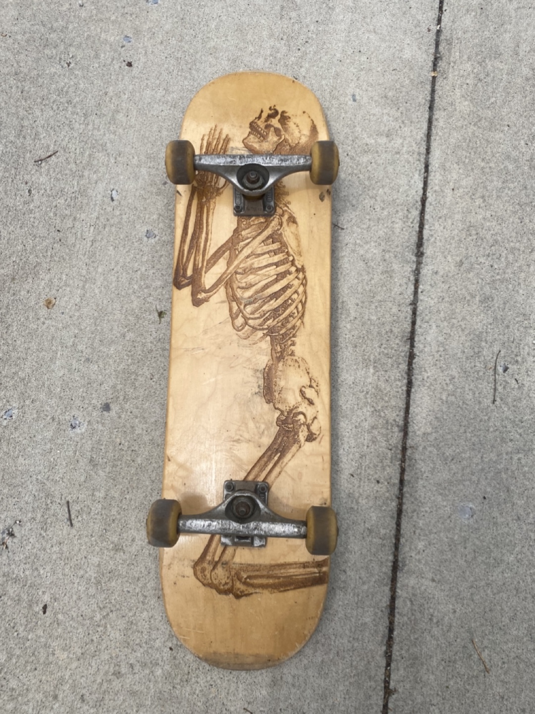Carved skeleton skateboard - photo 2