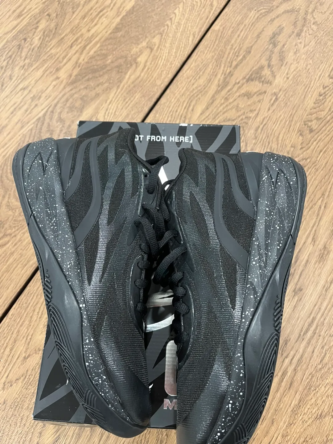 Lamelo Ball Mb.02 Oreo Size 8.5 image indicator(4)