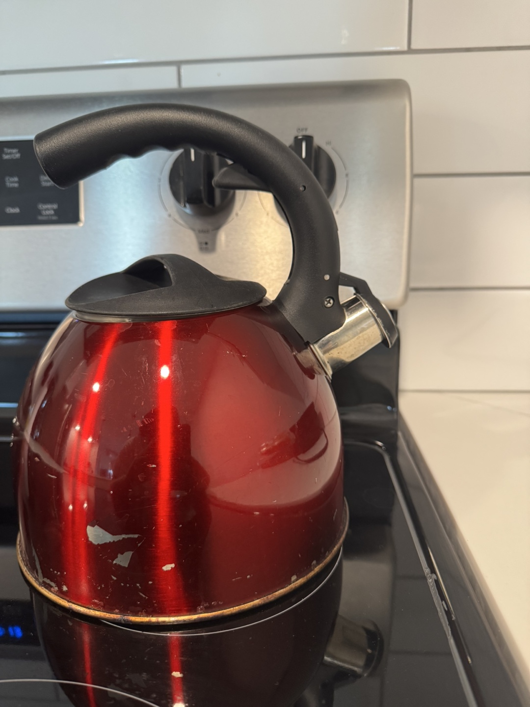Red Whistling Kettle