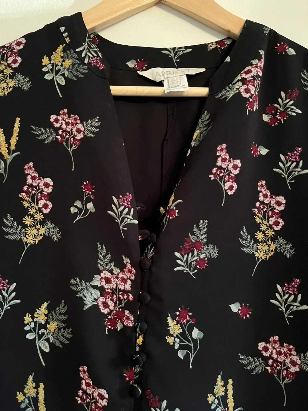 Apricot Black Floral Print Blouse image indicator(6)