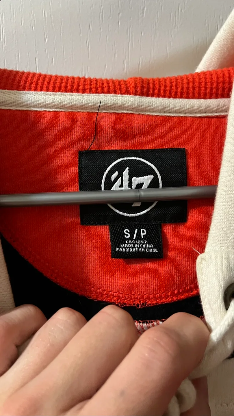 47 Brand Philadelphia Flyers Hoodie - Size S image indicator(3)