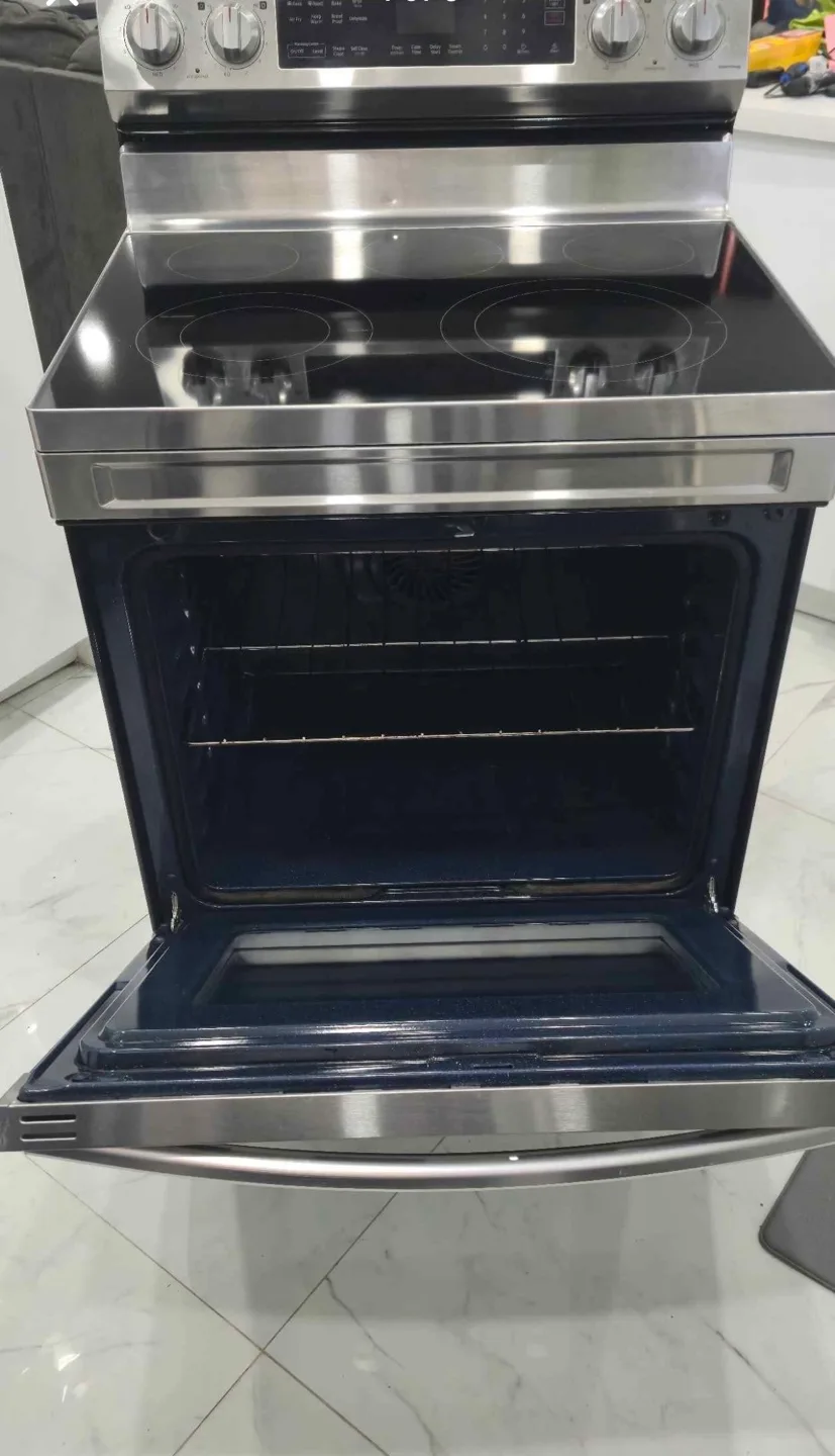 Samsung Smart Wi-fi Enabled Electric Range image indicator(4)