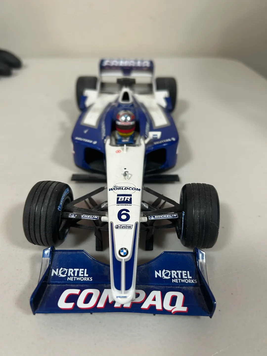 Minichamps WilliamsF1 BMW FW23 2001 thumbnail