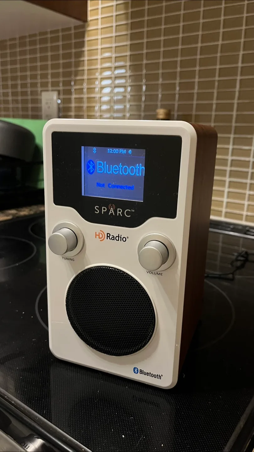 SPARC HD Radio with Bluetooth image indicator(2)