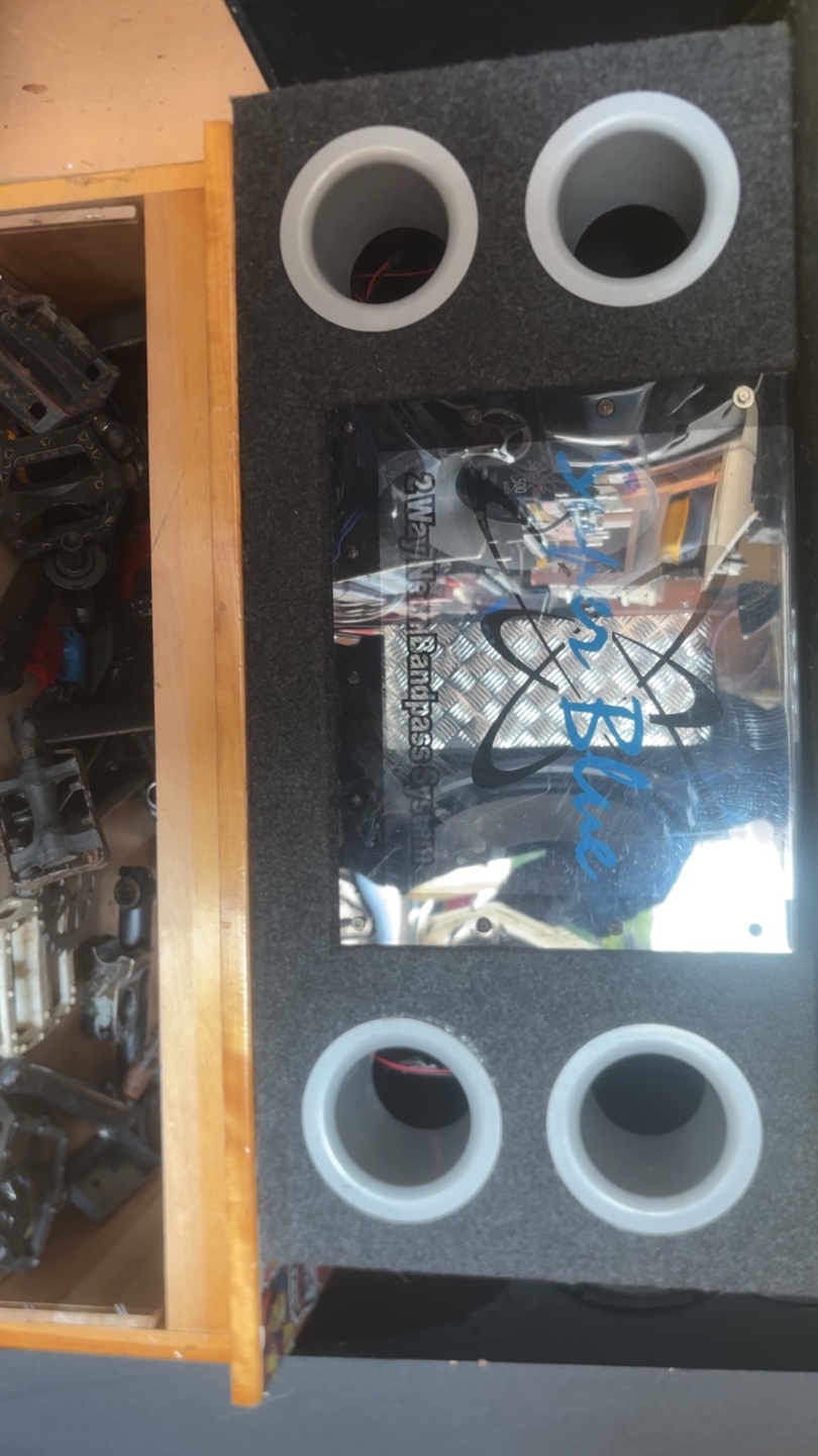 Pyramid BNPS102 1000W Subwoofer & Pioneer GM-H100 Amp - photo 2