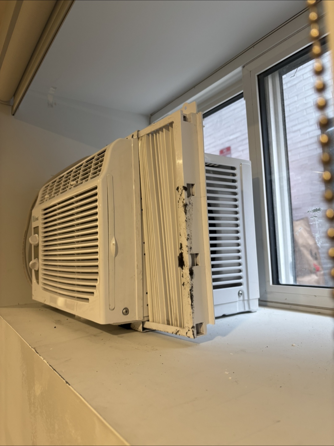 Window Air Conditioner - photo 2