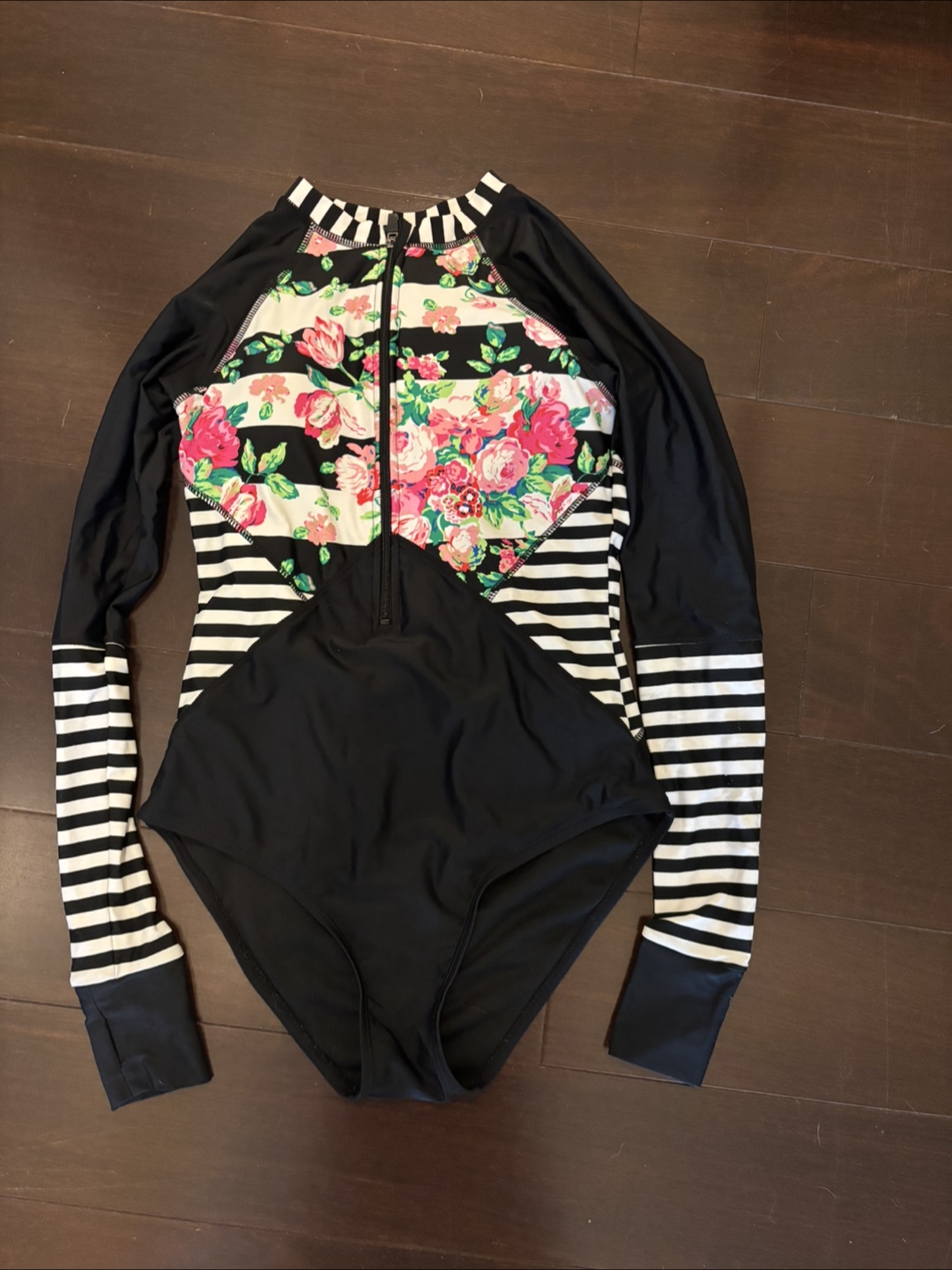 Long Sleeve Floral Zip Front Swimsuit - photo 4