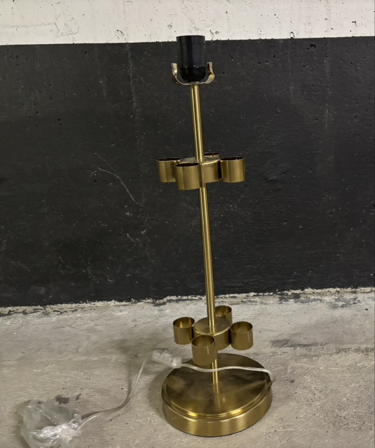 Gold-tone Metal Table Lamp