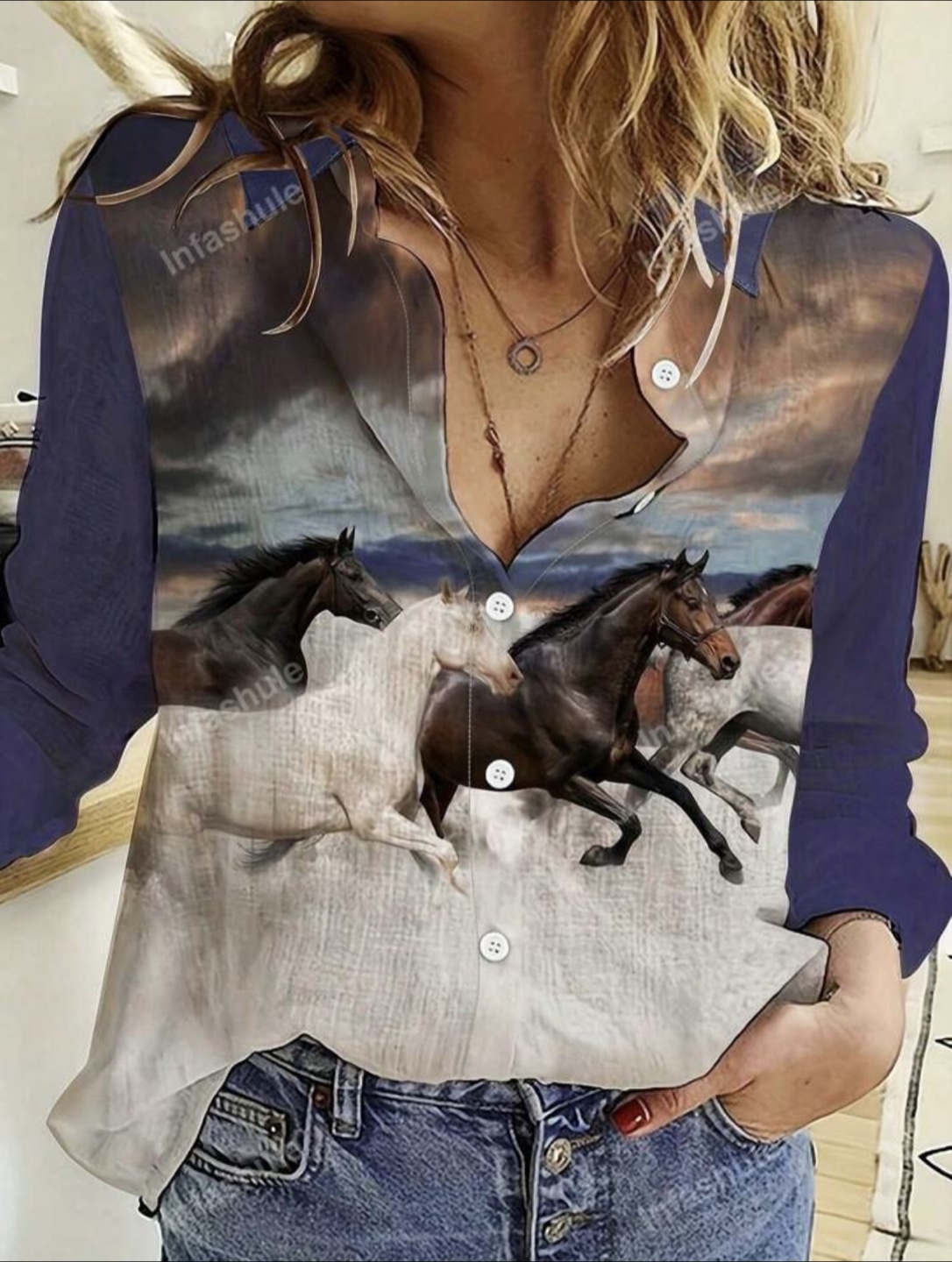 Brand new horse 🐎 patterned shirt