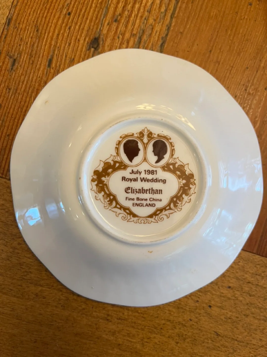 Fine China Royal Wedding Trinket Dishes image indicator(2)