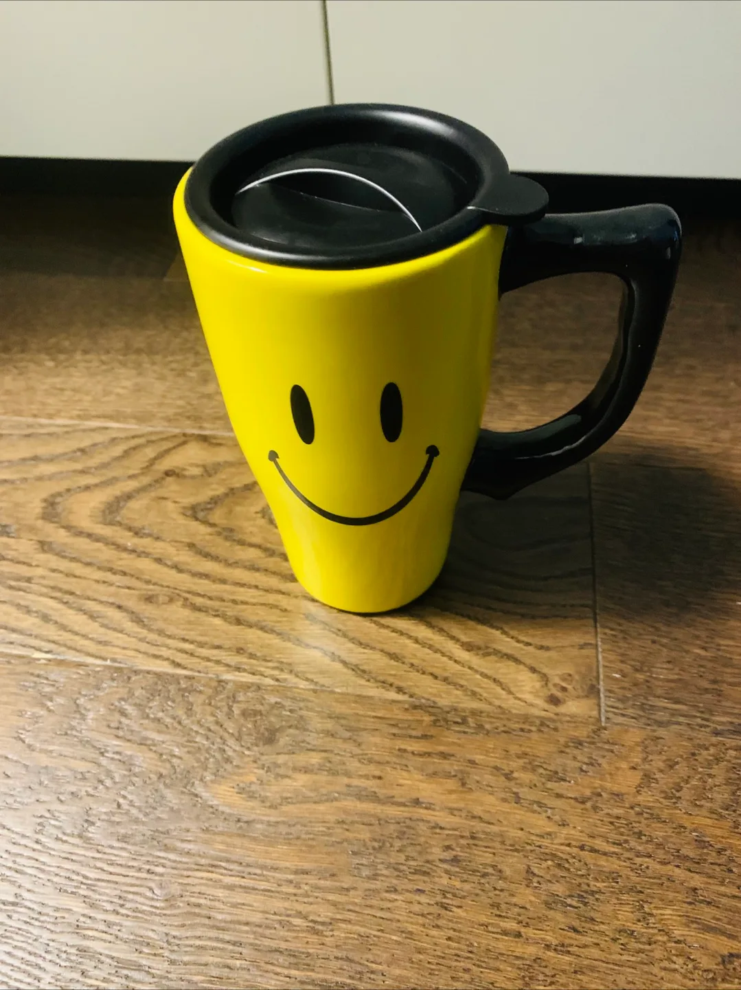 Yellow Smiley Face Mug thumbnail