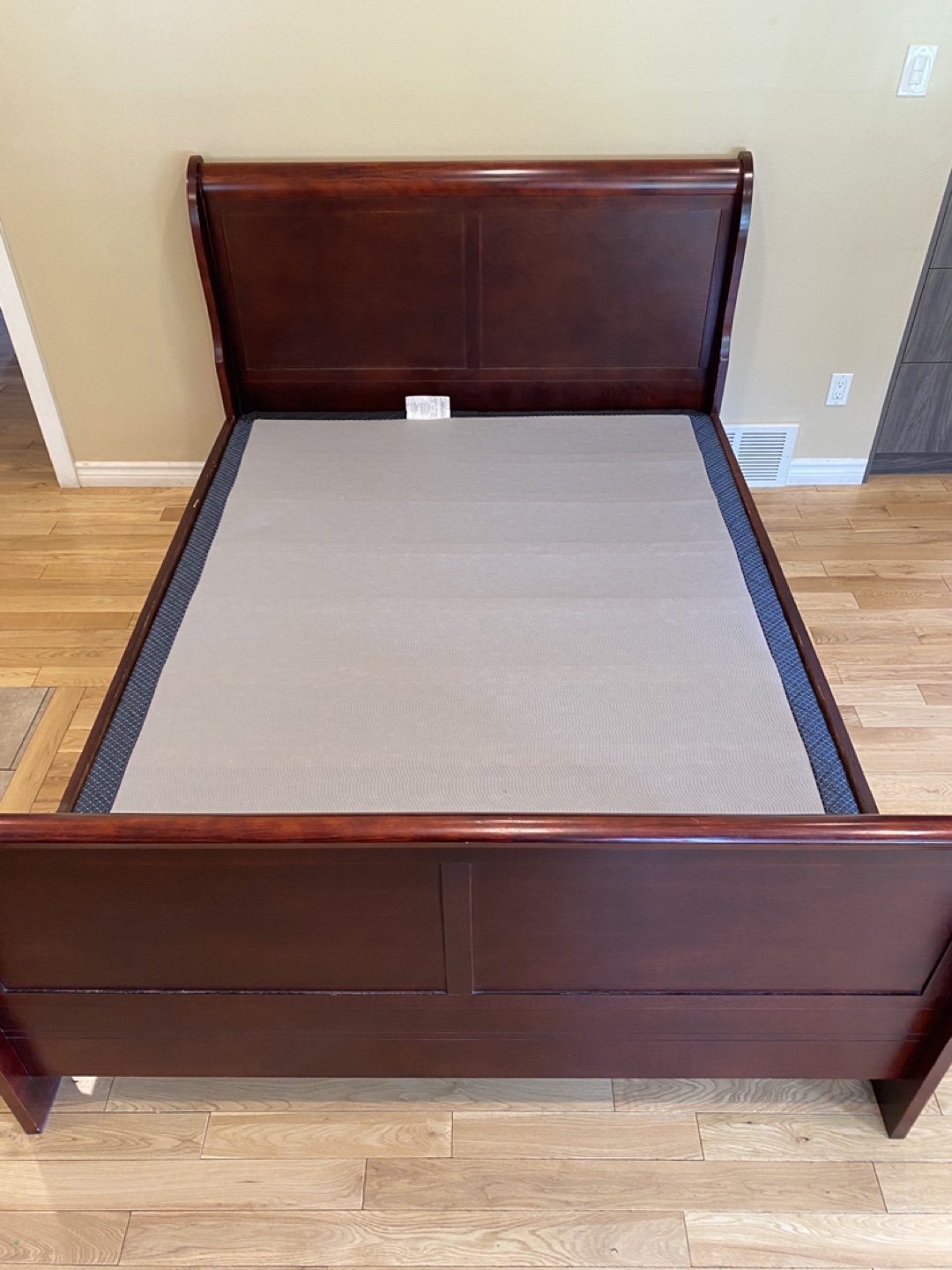 Queen Size Cherry Wood Bed with Boxspring (CAN DELIVER)
