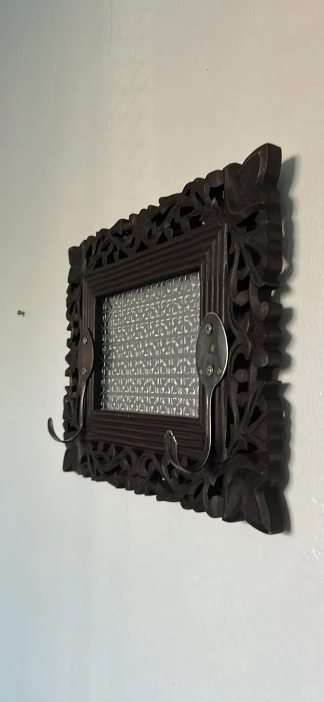 Ornate Carved Wood Wall Decor with Hooks image indicator(7)