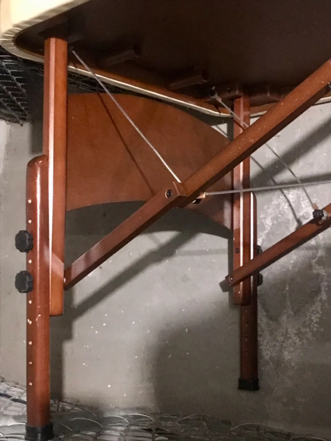 Massage Table (retail $250) w/ Arm Rest+Face Cradle image indicator(3)