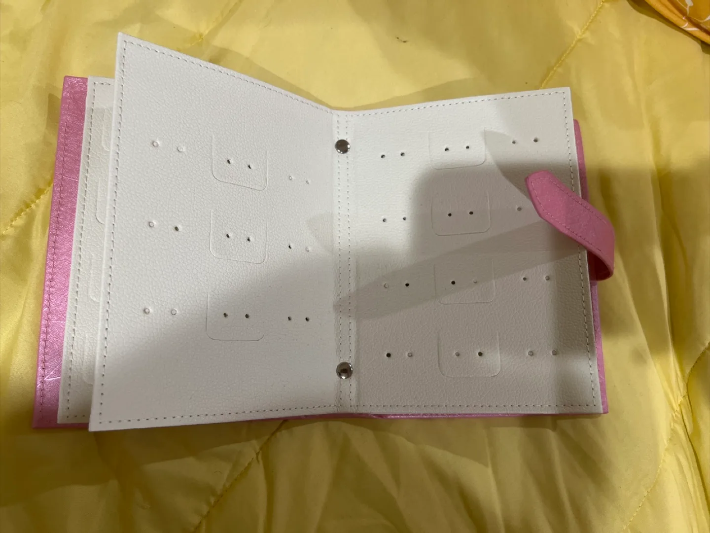 Pink Jewelry Organizer Book image indicator(2)