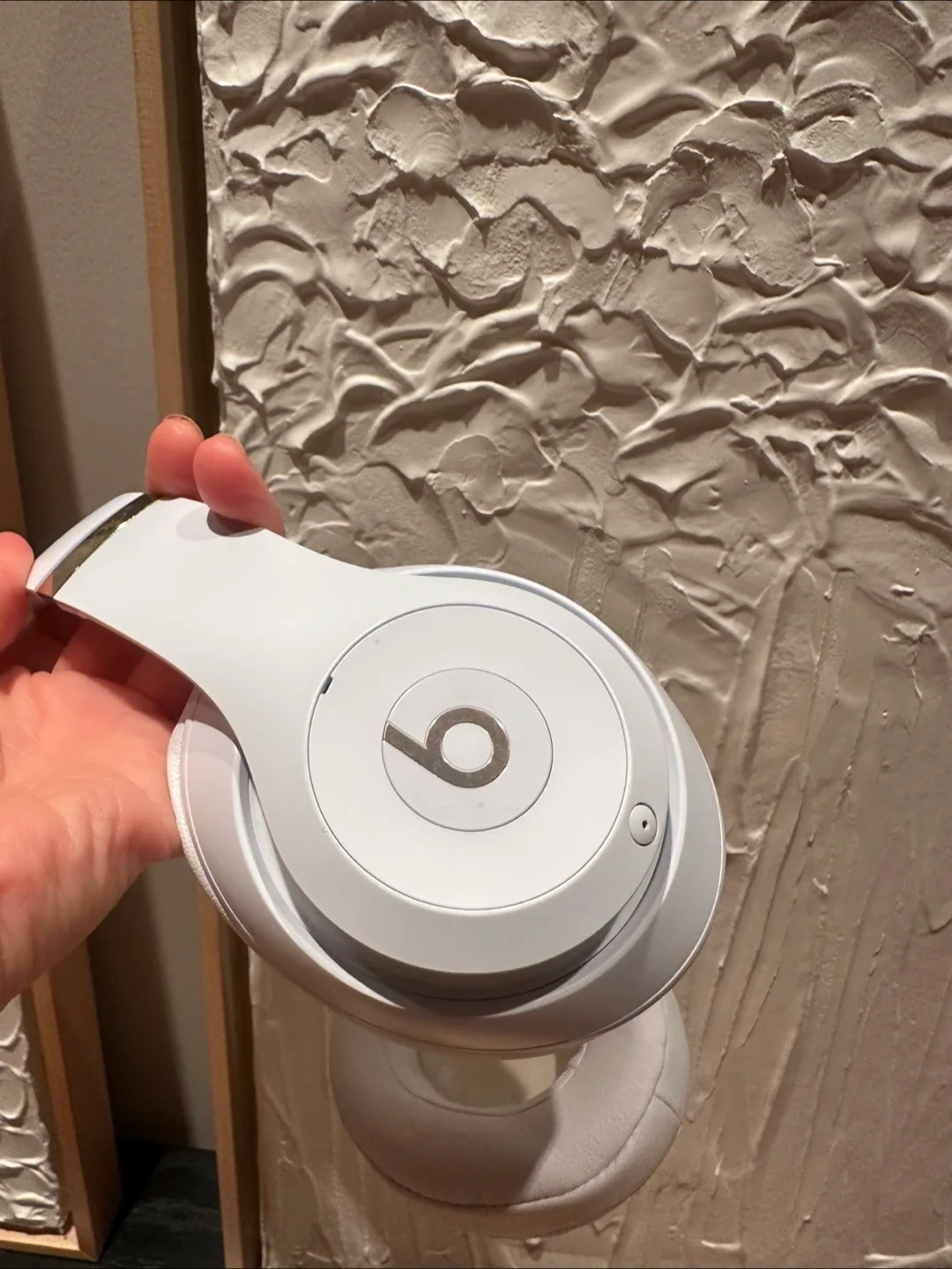 Beats Studio 3 Wireless Headphones - White image indicator(6)