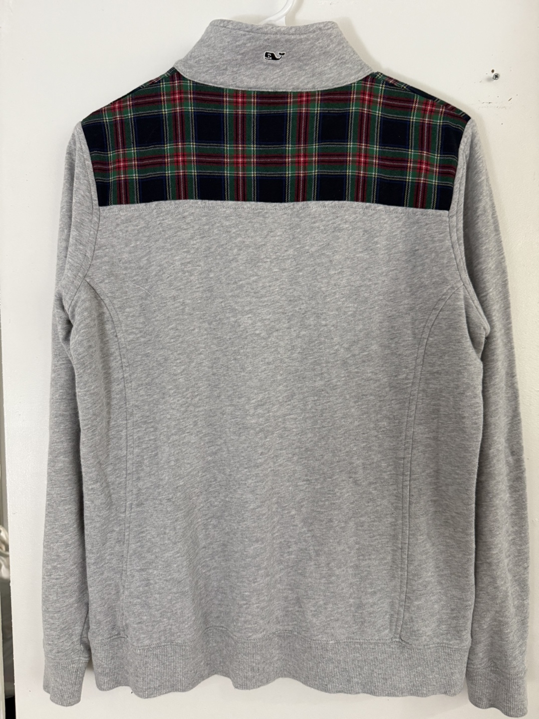 Vineyard Vines Pullover - Size Small - photo 4