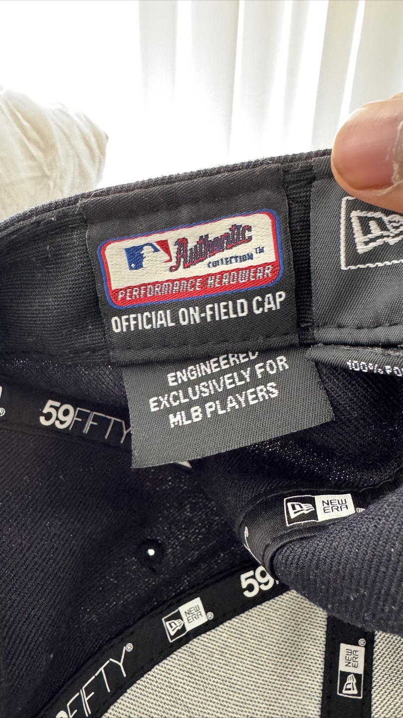 New Era Boston Red Sox 59FIFTY Cap - Size 7 3/8 - photo 5