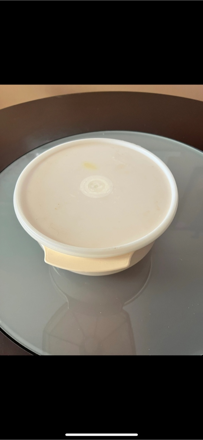 Tupperware Bundt cake pan, - photo 2