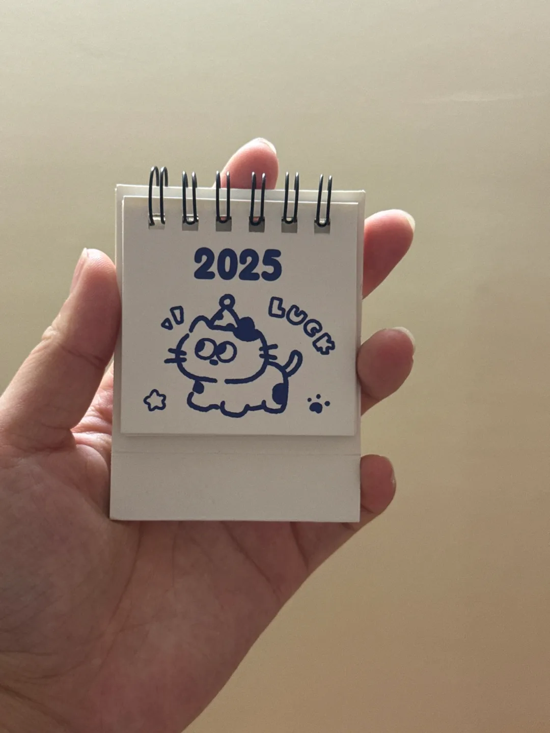 2025 Desk Calendar - Cute Cat Design thumbnail
