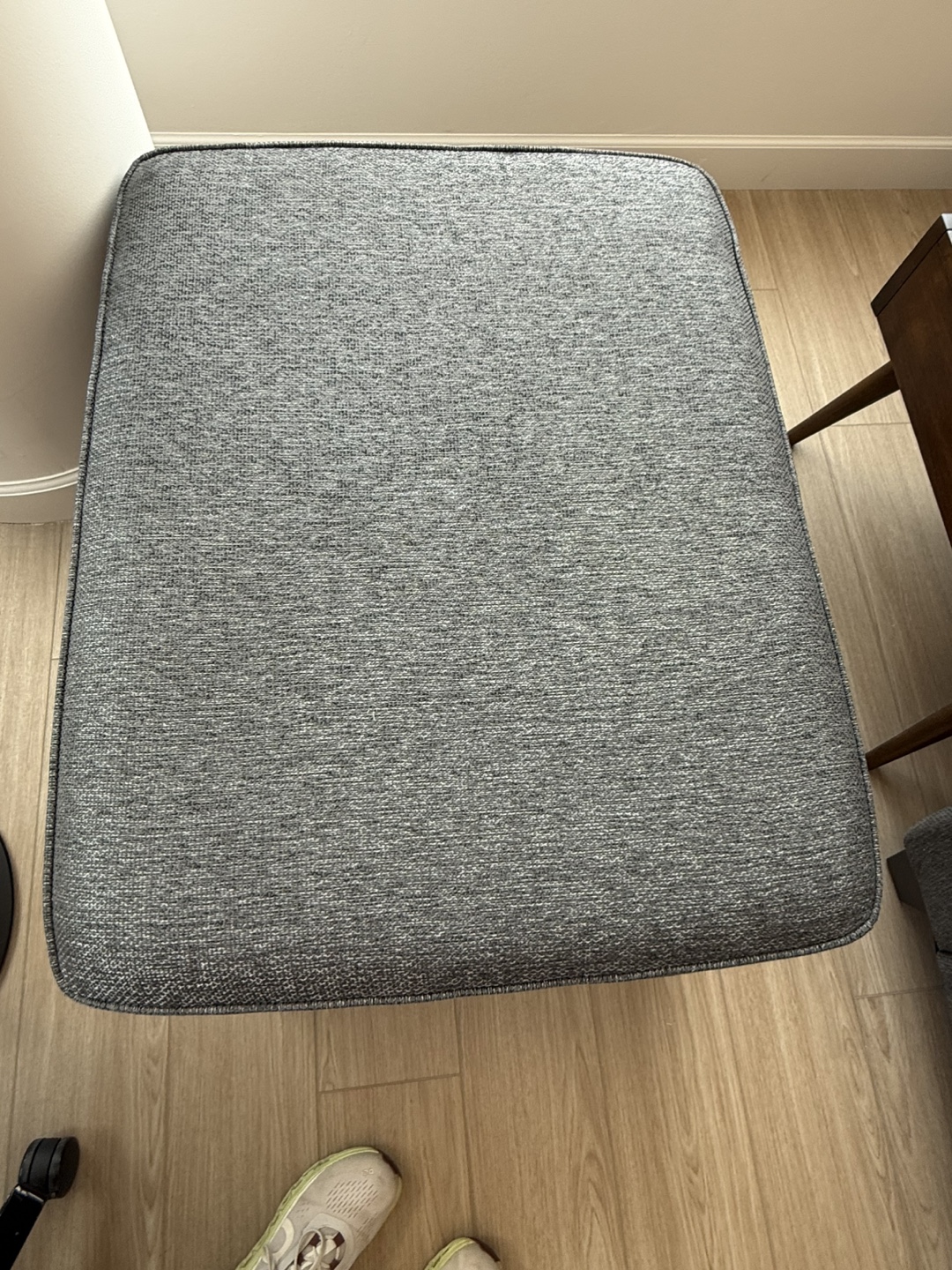Gray arm chair and Ottoman - photo 2