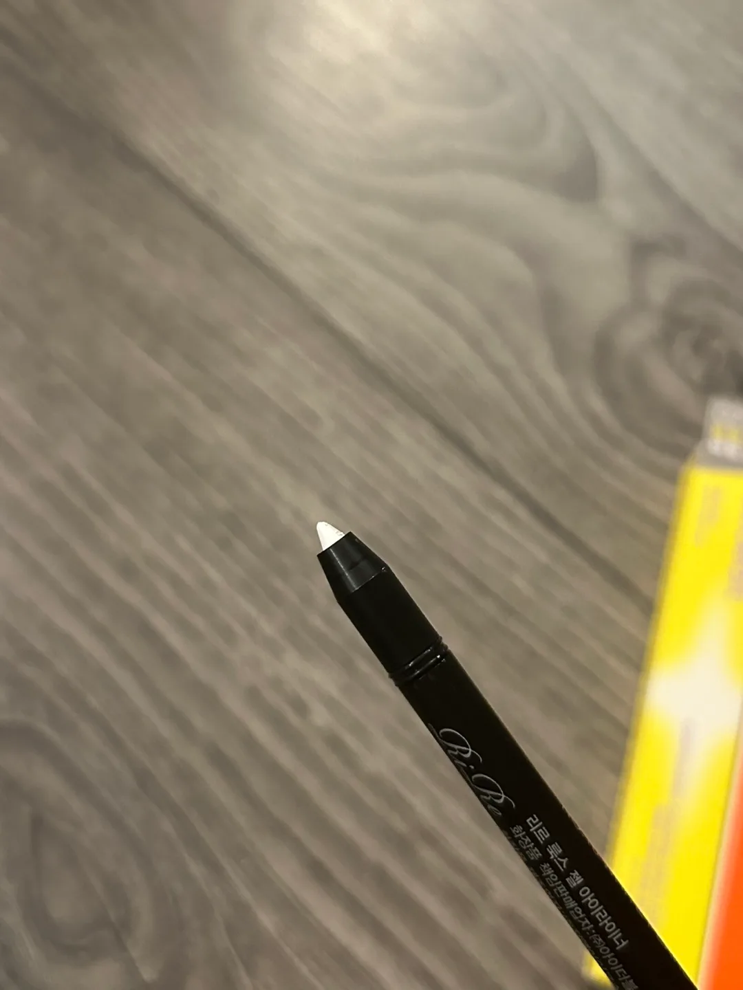 (New) K beauty - bundle of 2 - eyeliner, lip pencil etc. image indicator(2)