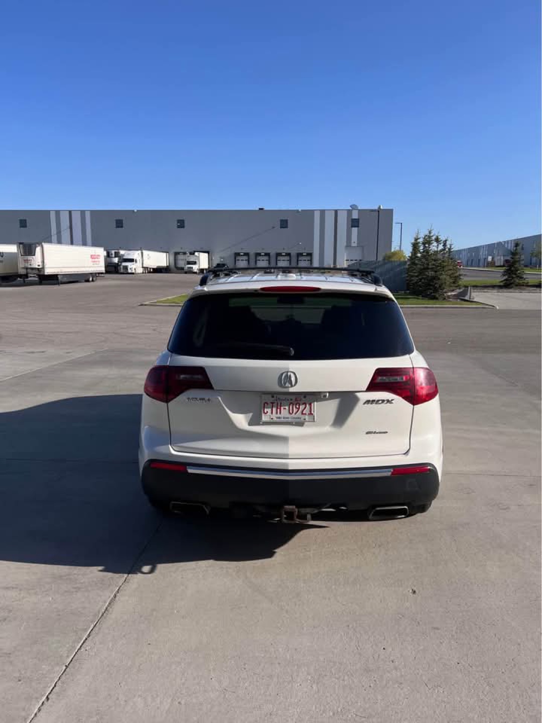 Acura MDX White SUV - photo 4