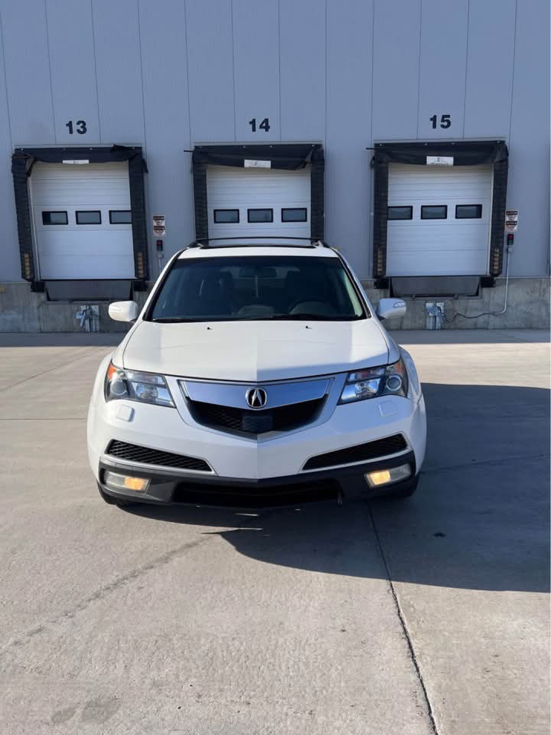 Acura MDX White SUV