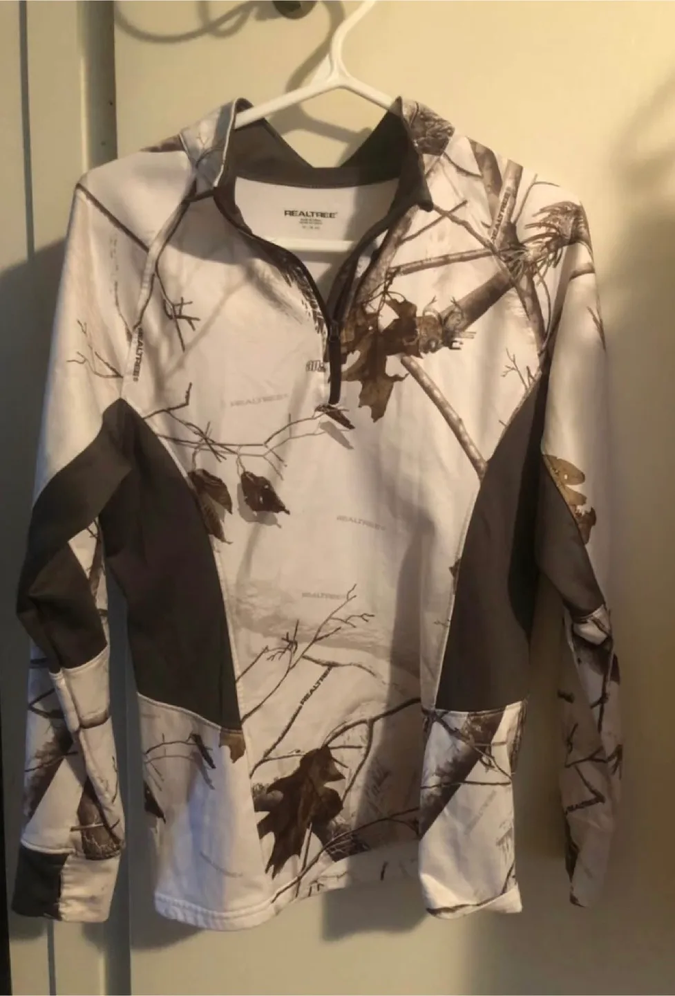 $5-$15 Assorted Women's Clothing image indicator(2)