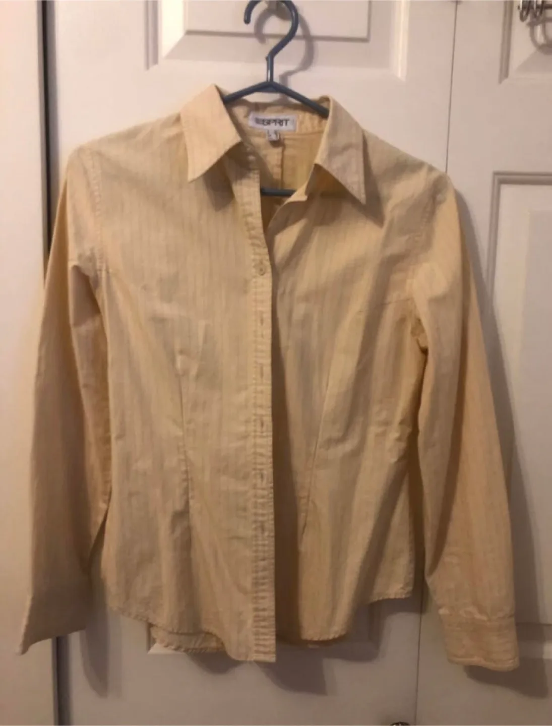 $5-$15 Assorted Women's Clothing image indicator(5)